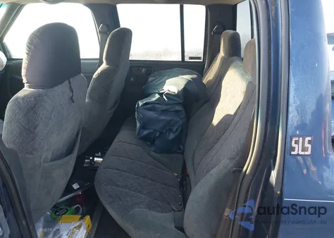 2002 GMC Sonoma Sls from USA, damaged, VIN 1GTDT13W82K157443